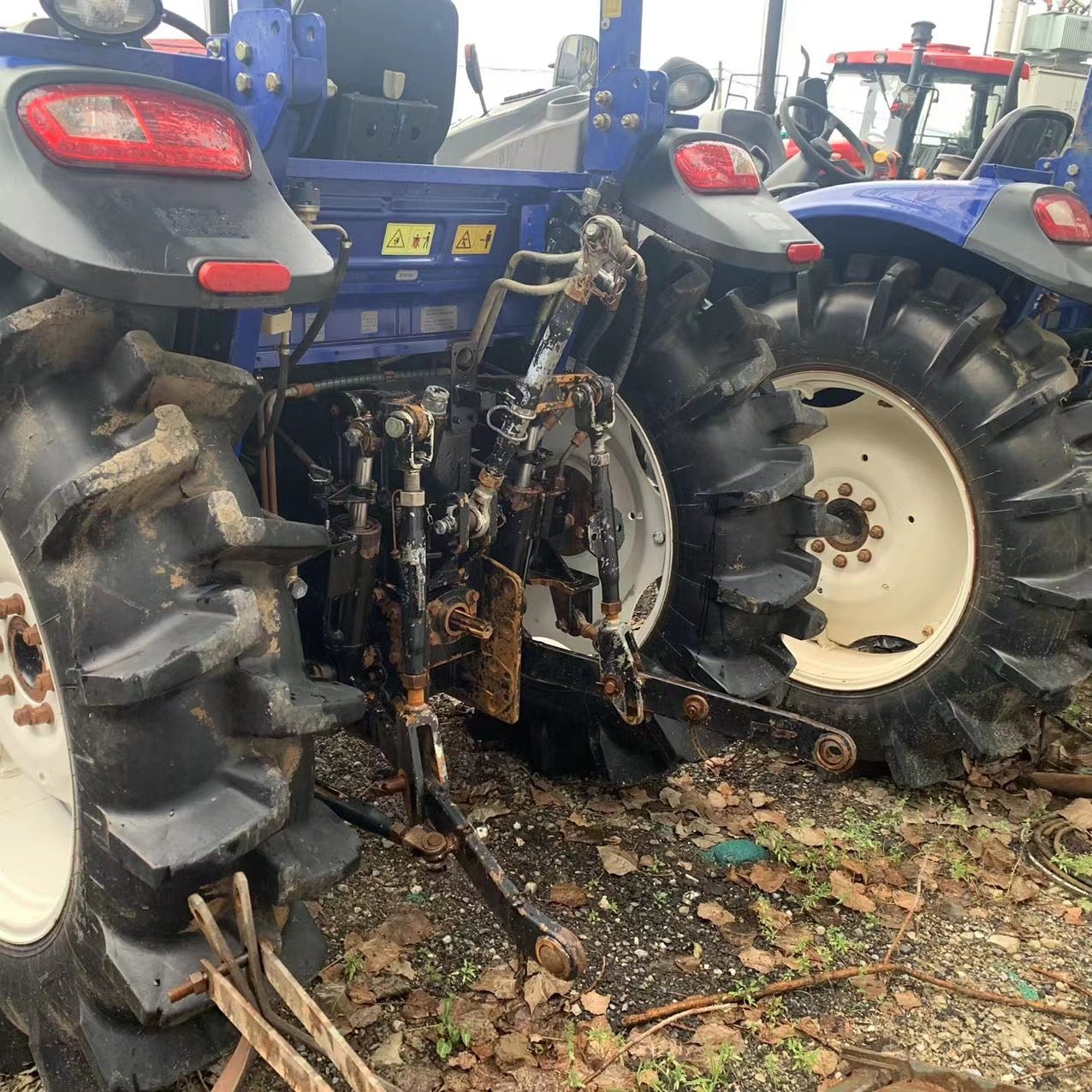 Used Farm Agriculture Machinery & Equipment Massey Ferguson Yto Lovol Iseki Df Kubota 4x4 Tractors 4wd for Agriculture Sale