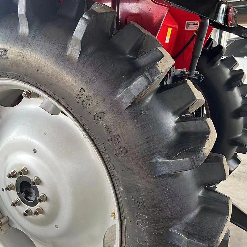 YTO Brand LX1204 Farmer 4x4 Tractor Chinese Tractor Price