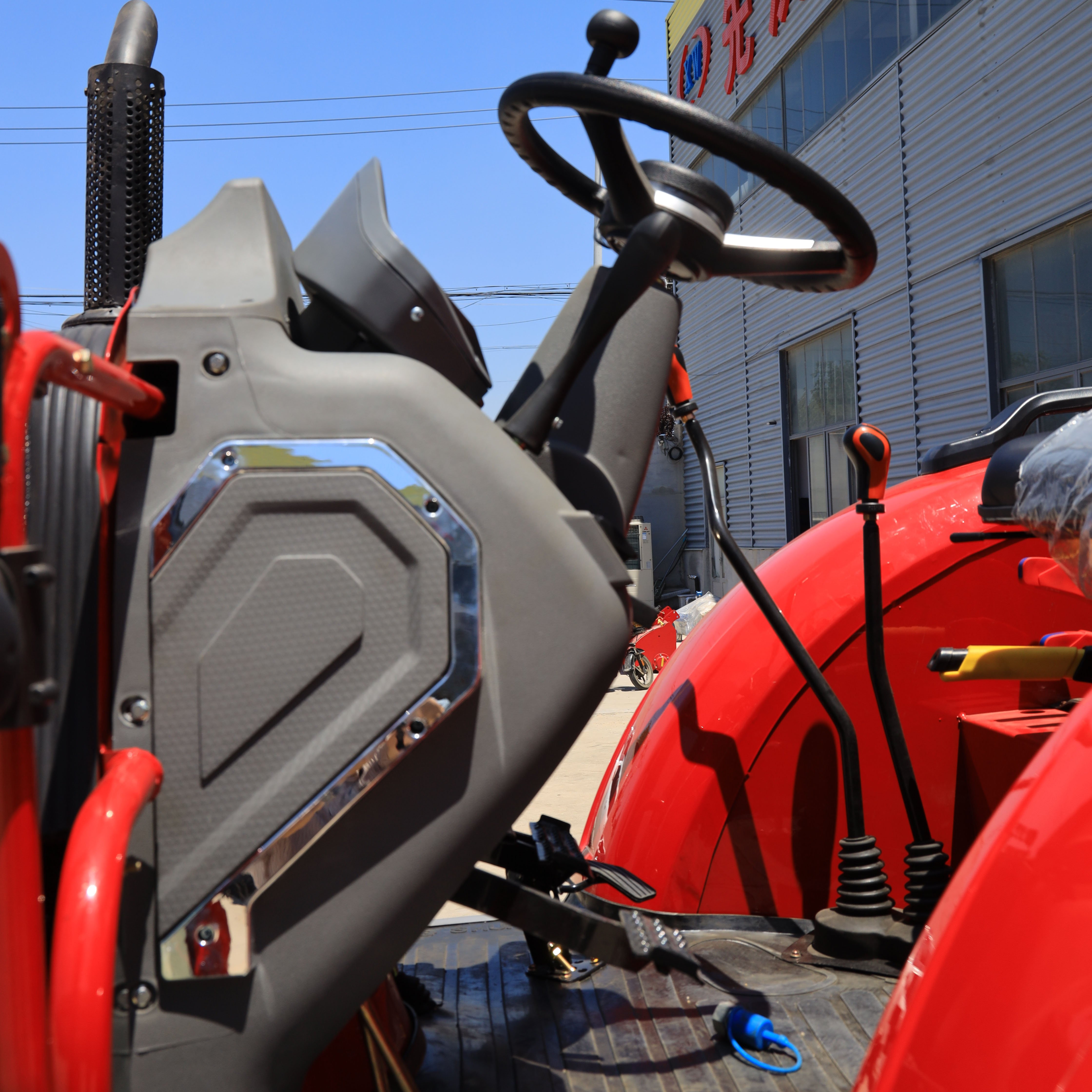 Farm Machinery Equipment Diesel Gasoline 120hp 140hp Farm Machine Cultivator Two Wheel Tractor