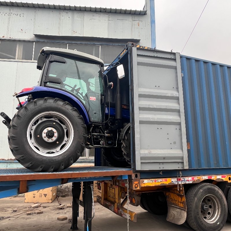 High Quality Cheap Price 12+12 Shuttle Shift Chinese Mini Tractor 90hp Farm Tractor Factory