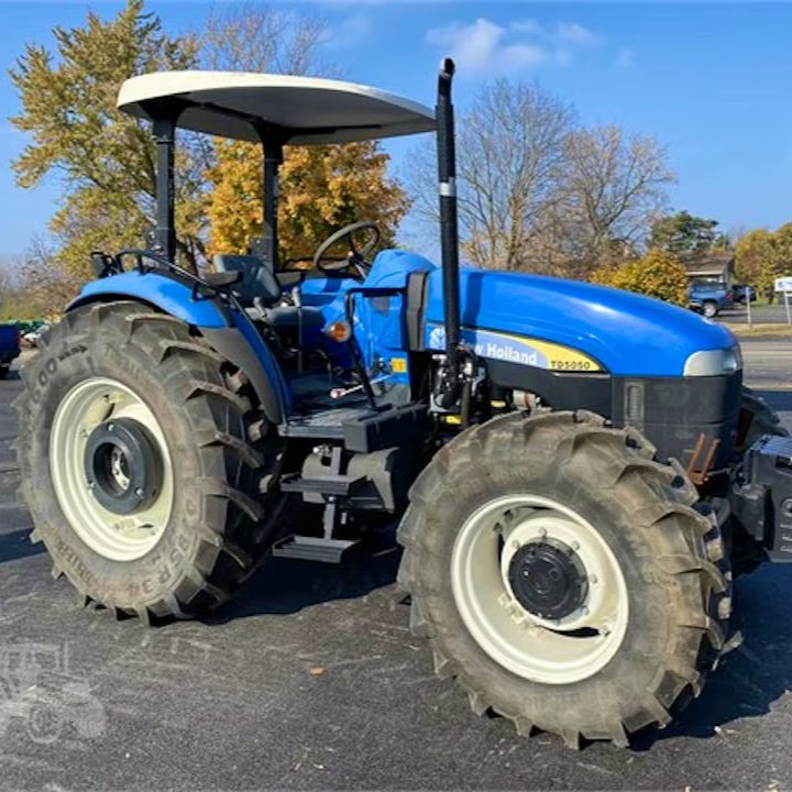 2013 New Holland TD5050 Wheel Crawler Tractor 10HP Essential Components Pump Gearbox Engine Motor for Farms Used Tractors