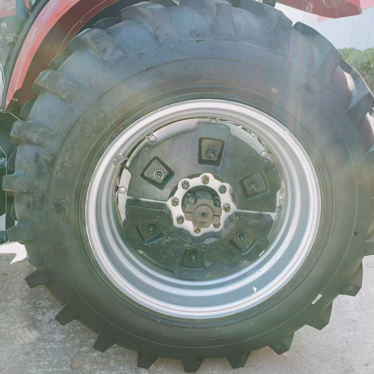 Chinese Mini Tractor Controlled Tractor Garden 25 Hp 35 Hp 40 Hp Agriculture Farm Cultivator for Sale