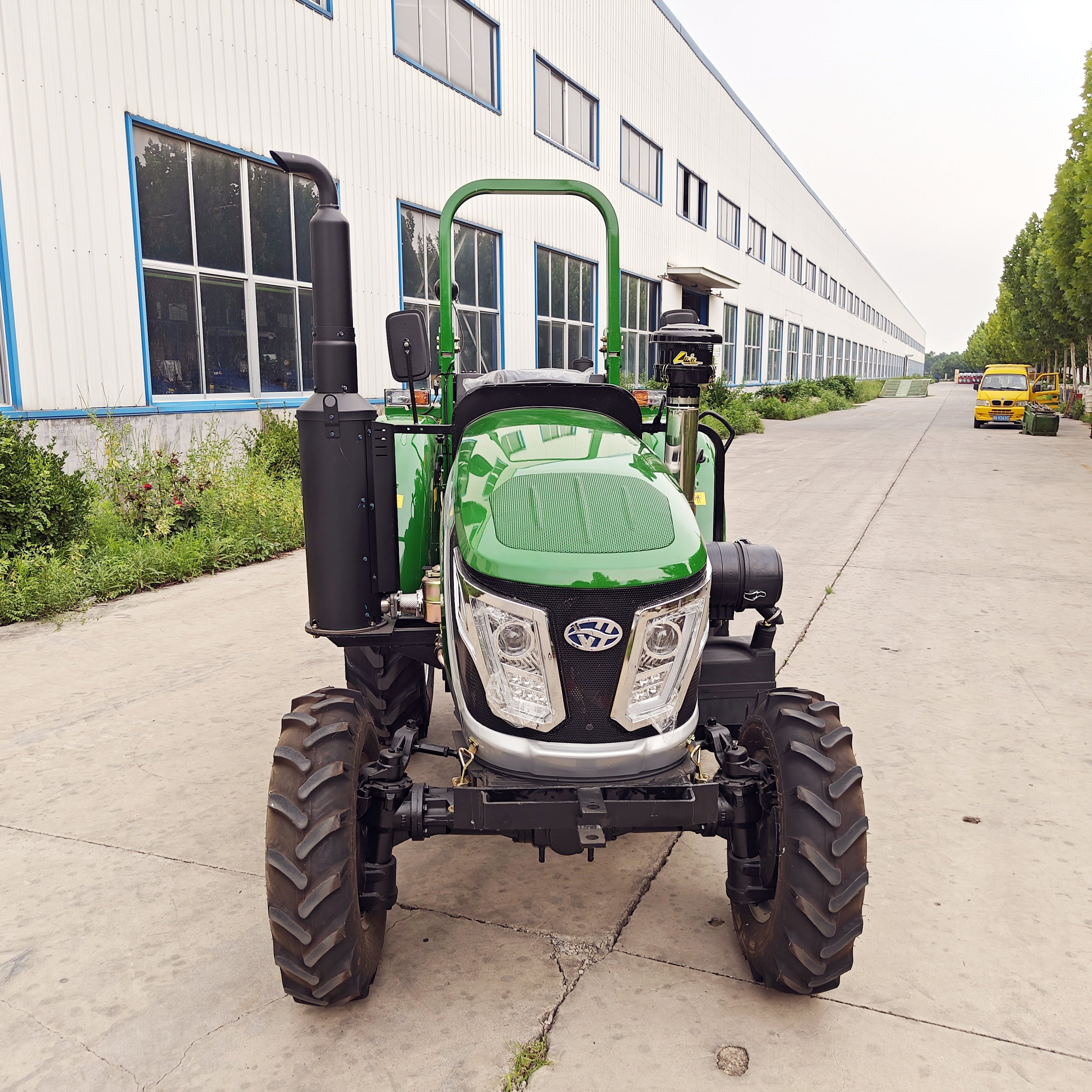 Mowing Tractor Agricultural Machinery Plow Tractor Brazil Farm Tractor Sale in Turkey
