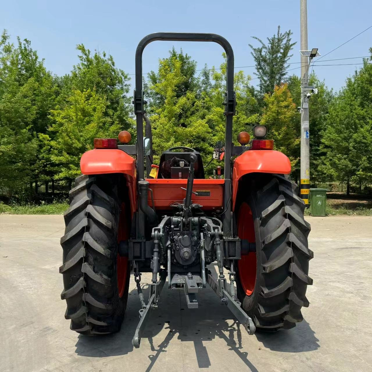 Multifunction KUBOTA M704 70hp 4wd Wheeled Tractor Agricultural Tractor for Sale