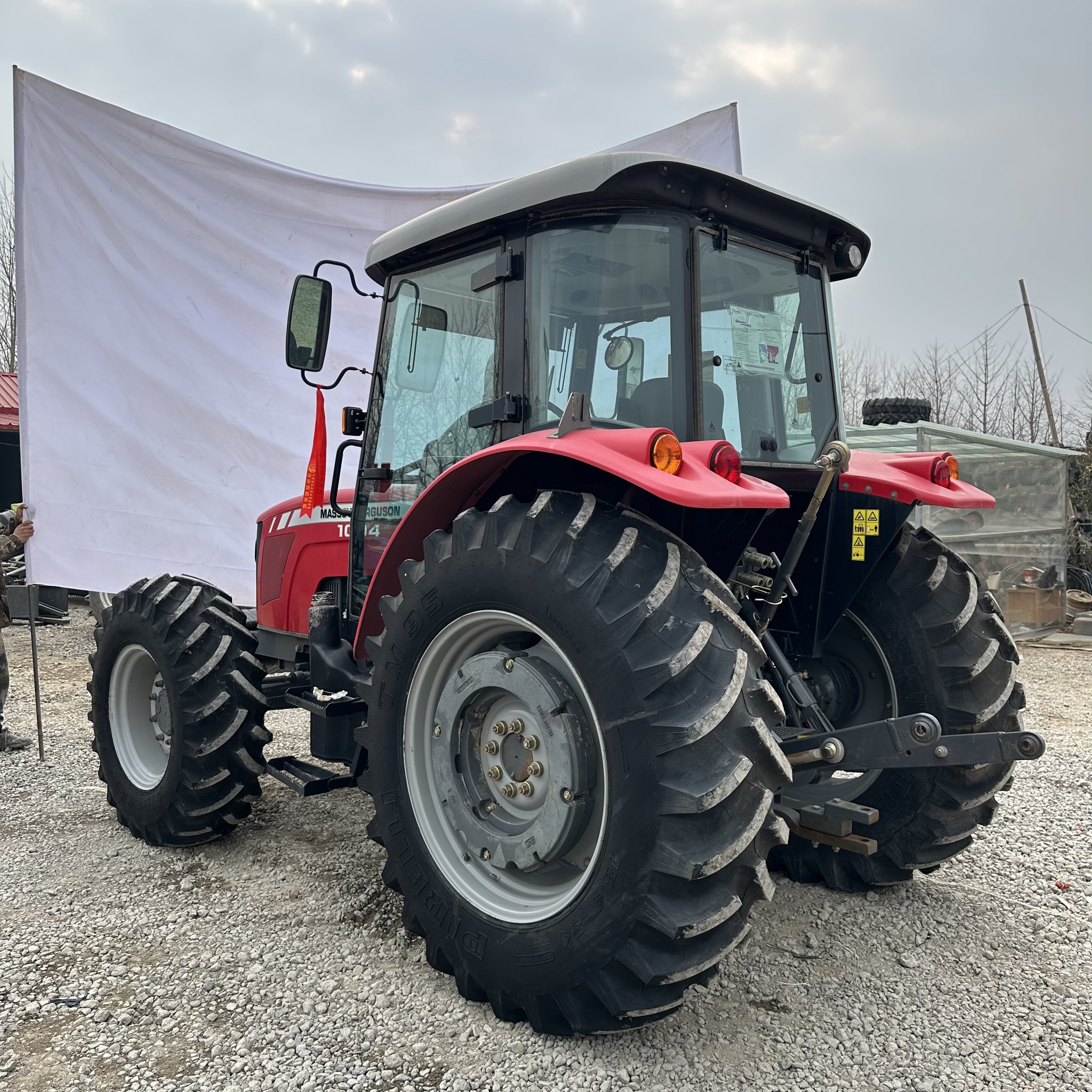 Used/second Hand Farm Wheel Tractors Massey Ferguson Mf1004 100hp 4x4wd with Small Mini Compact Agricultural Equipment Machinery