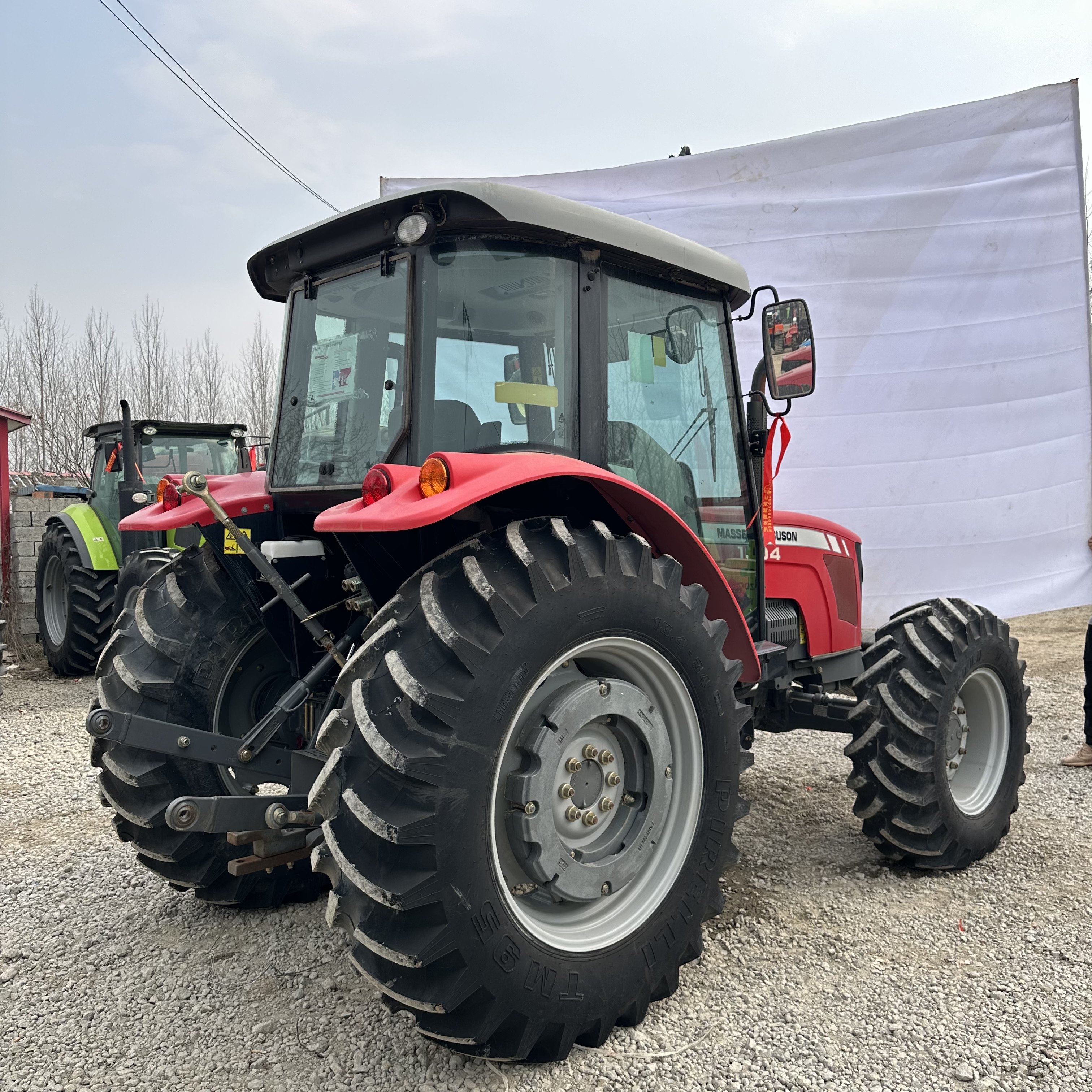 Used/second Hand Farm Wheel Tractors Massey Ferguson Mf1004 100hp 4x4wd with Small Mini Compact Agricultural Equipment Machinery