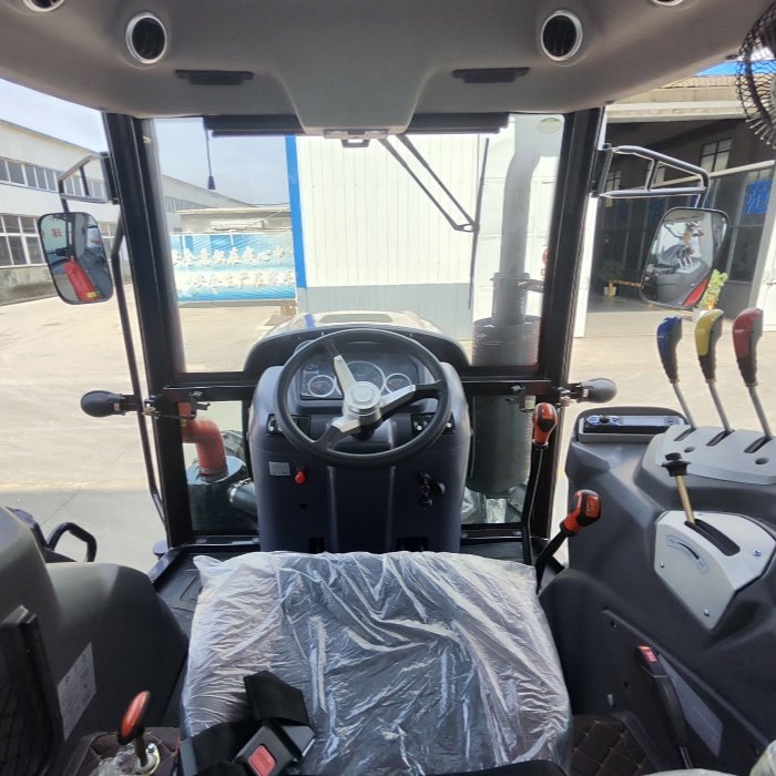 China Made Strong Power Tractor 120 HP Cabin with A/C Diesel Engine 6 Cylinder Gears 16F+8R Factory Price Agricultural Tractors
