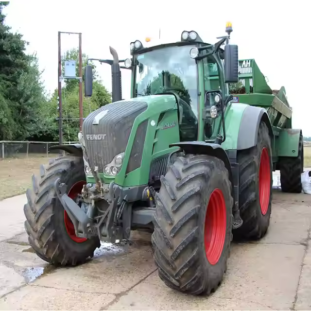 High-Efficiency Fendt Agricultural Tractor 4WD Multifunctional Steel Key Technical Parts-Engine Motor Gear-Used Condition Energy