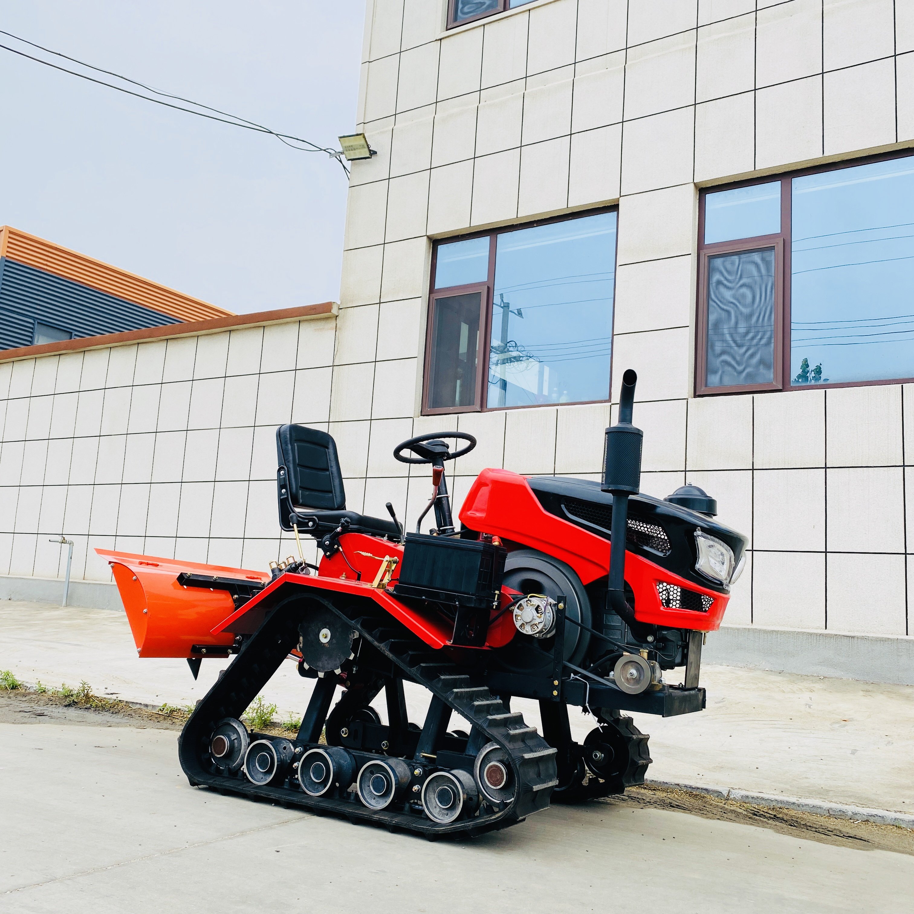 New Original Mini Tractor Agriculture For Farming 35hp Crawler Tractor With Cheap Price