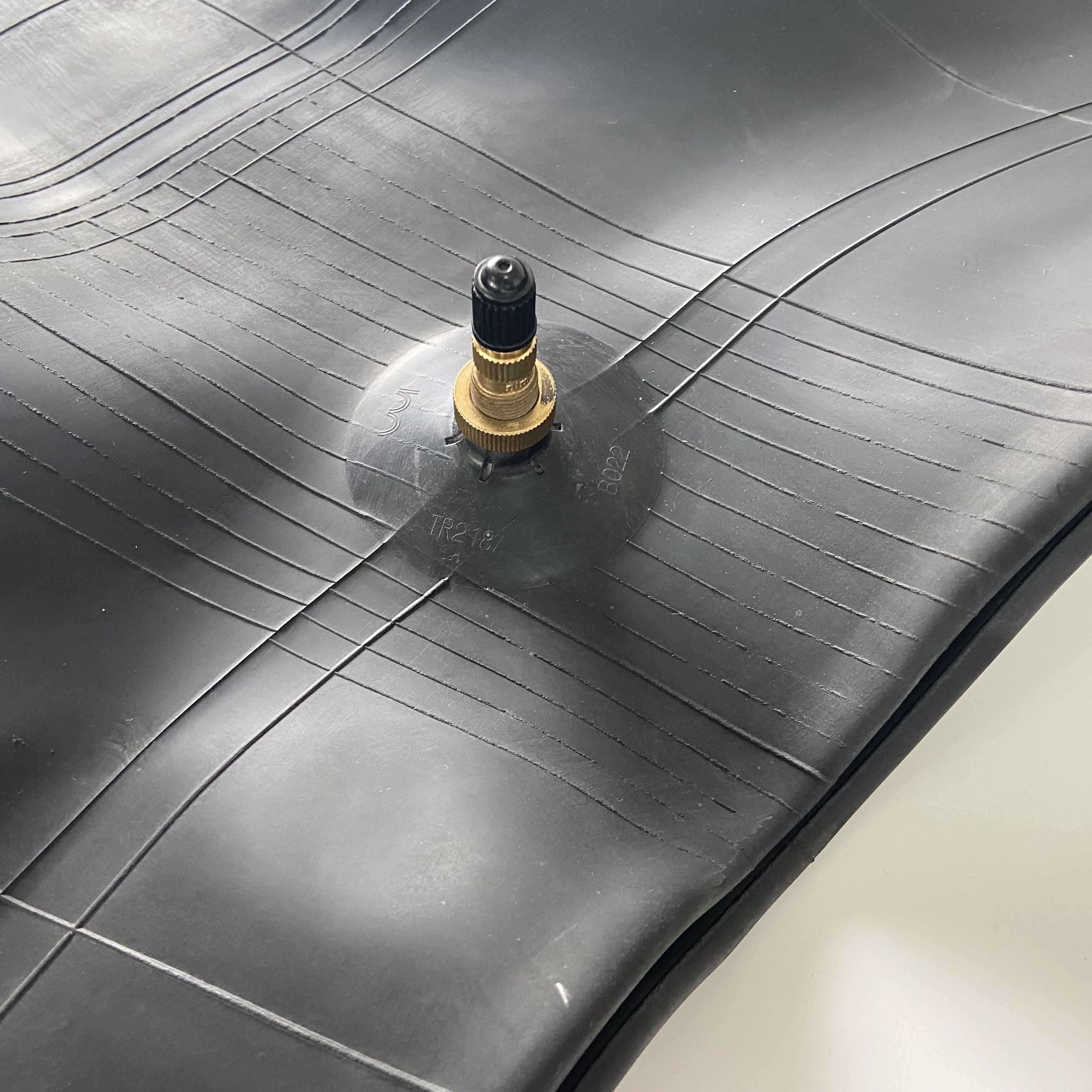 Top Quality Tyre Inner Tubes Butyl Rubber Tractor Tire Inner Tube 14.9R24 Inner Tire