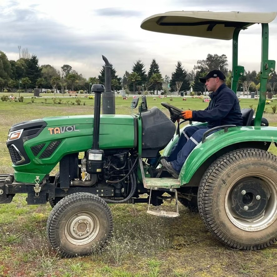 Engine Tractors Prices Farm Tractor TL504 TL 704 TAVOL50hp 70HP 4WD Agricultural Equipment Farm Tractor in Mexico