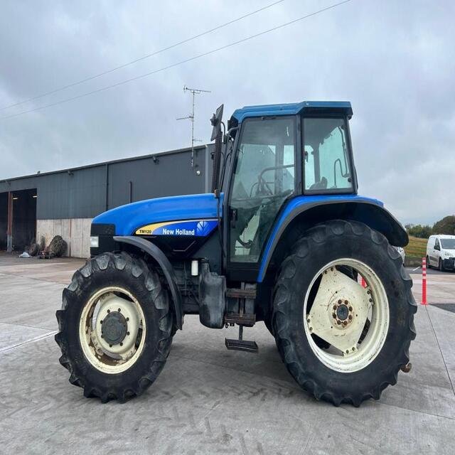 Case IH Multifunctional Agricultural Machinery Tractor Available Various Ranks 20 40 50 80 90 100 140 160 Automatic Motor Gear