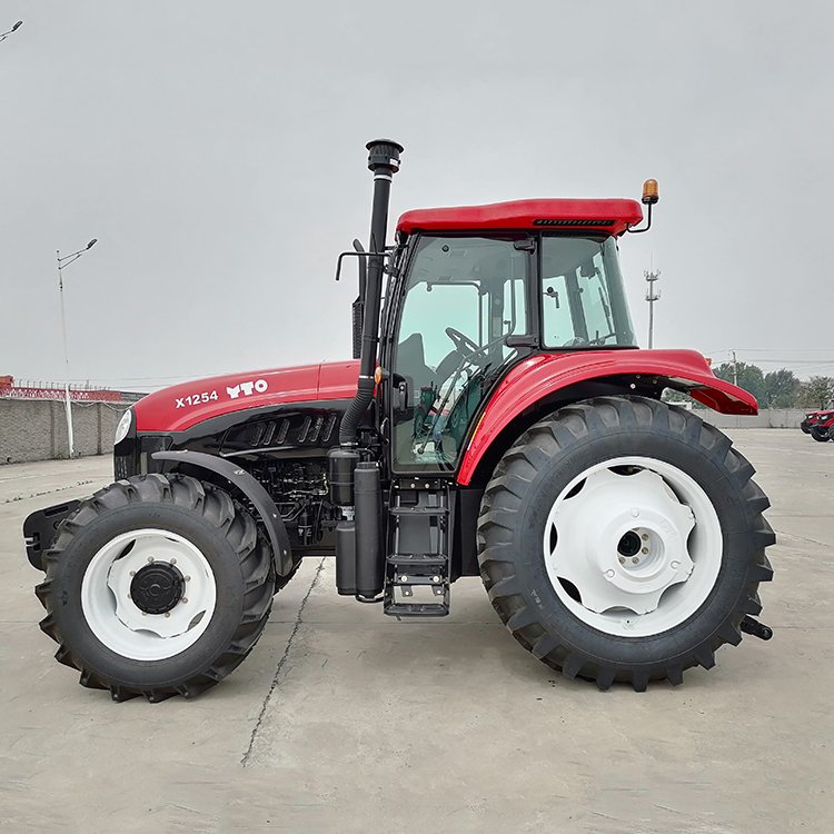 125hp Used Mini Farm Tractor Four Wheel Drive Tractor Agricultural Tractor Low Price for Sale