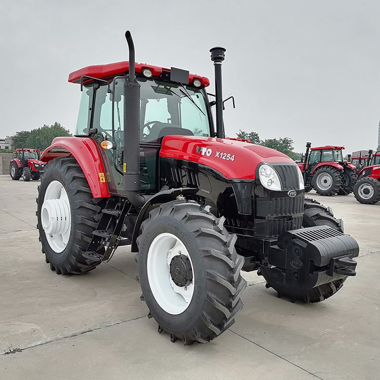 125hp Used Mini Farm Tractor Four Wheel Drive Tractor Agricultural Tractor Low Price for Sale