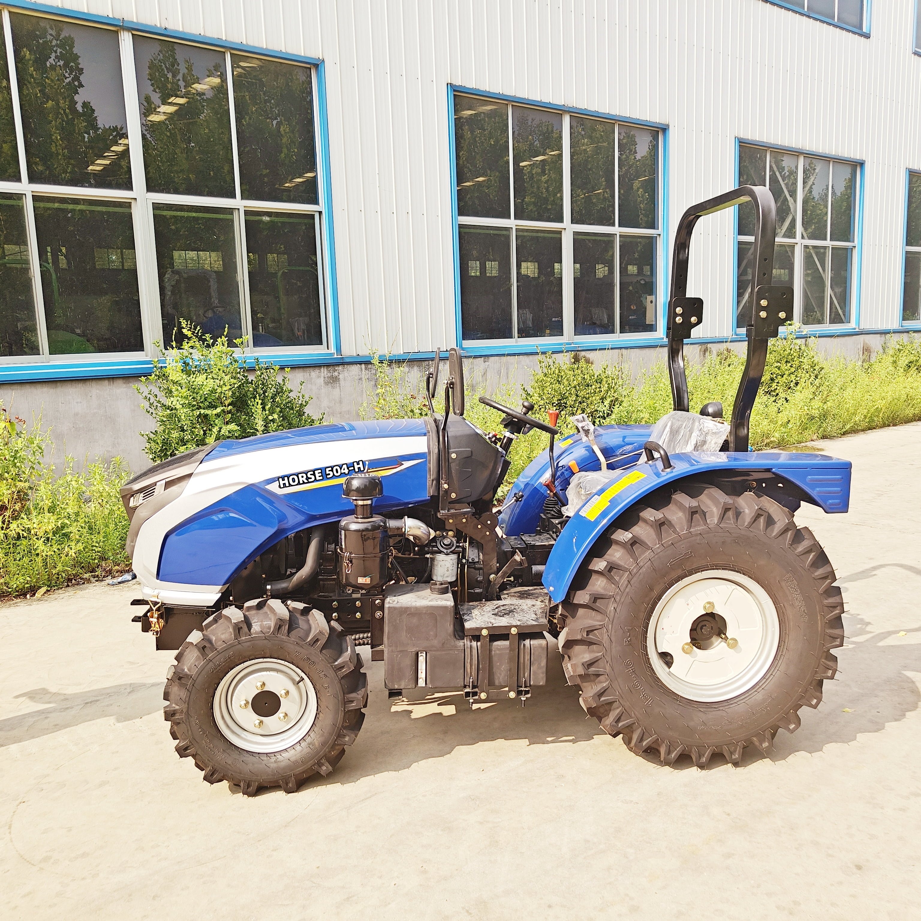 Farming Equipment and Tractors Farm Equipment Machinery Agricultural Wheel Tractor with Pto Rotavator
