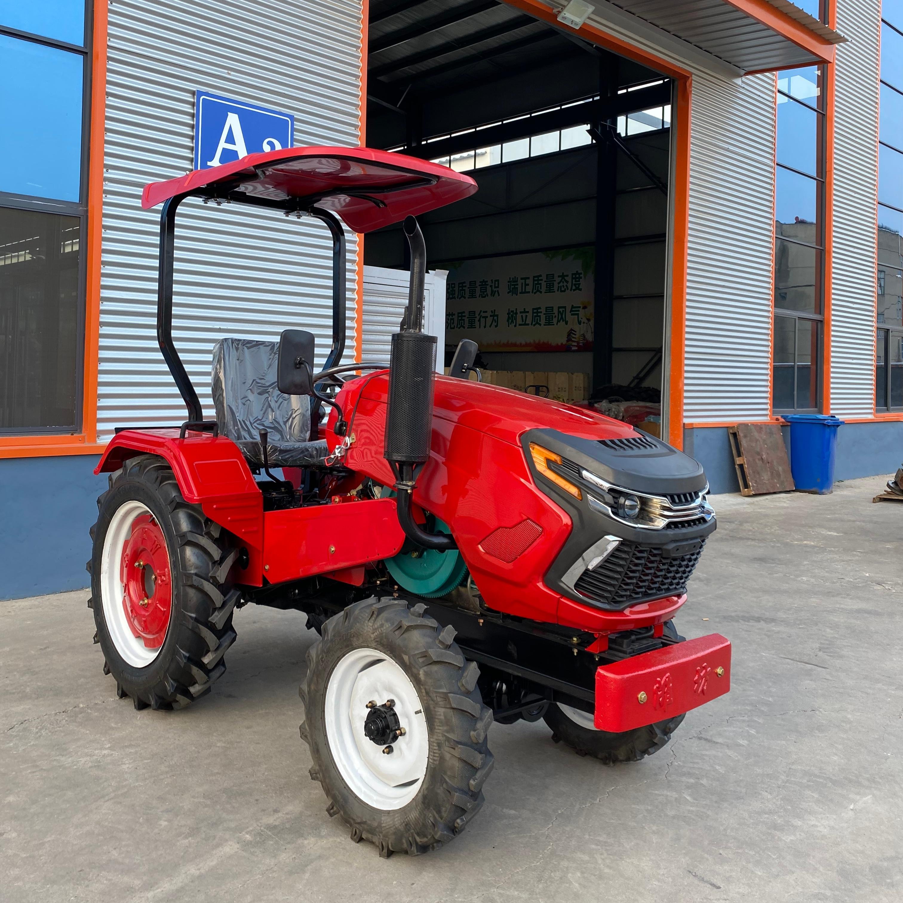 Multifunctional Mini Tractor 4WD Wheel Tractor with New Kubota Diesel Engine