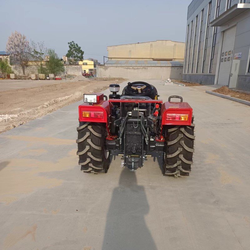 Mini 4wd Articulated Garden Tractors 50hp for Farm and Greenhouse/orchard with Finishing Mover