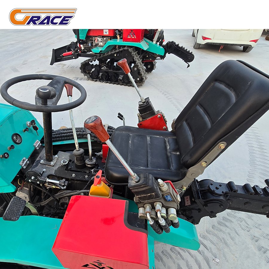 Plough Machine 4 Wheel Drive Garden Tiller Agriculture Cultivator Mini Tractor Crawler Cultivator