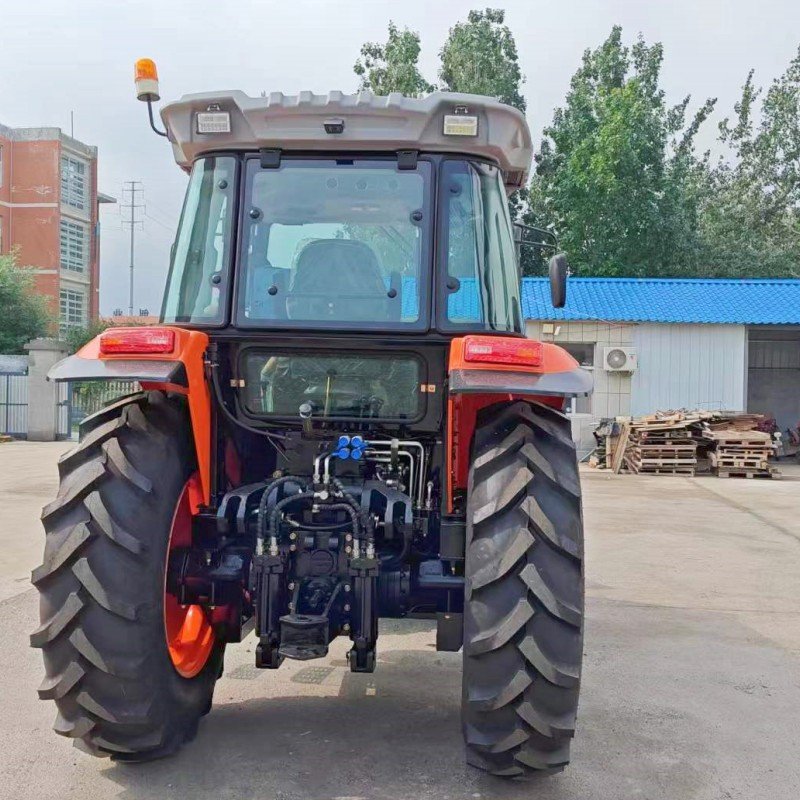 China Tractor 120HP 4WD Agricultural Machine Farm Tractor Compact Mini Tractor with CE Approval and Loader