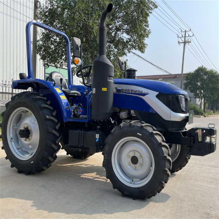 Lovo Ou Leopard M704 Medium-Sized Agricultural 4WD Tractor 70 HP Wheeled Vehicle with Hydraulic Turning Plow New Condition