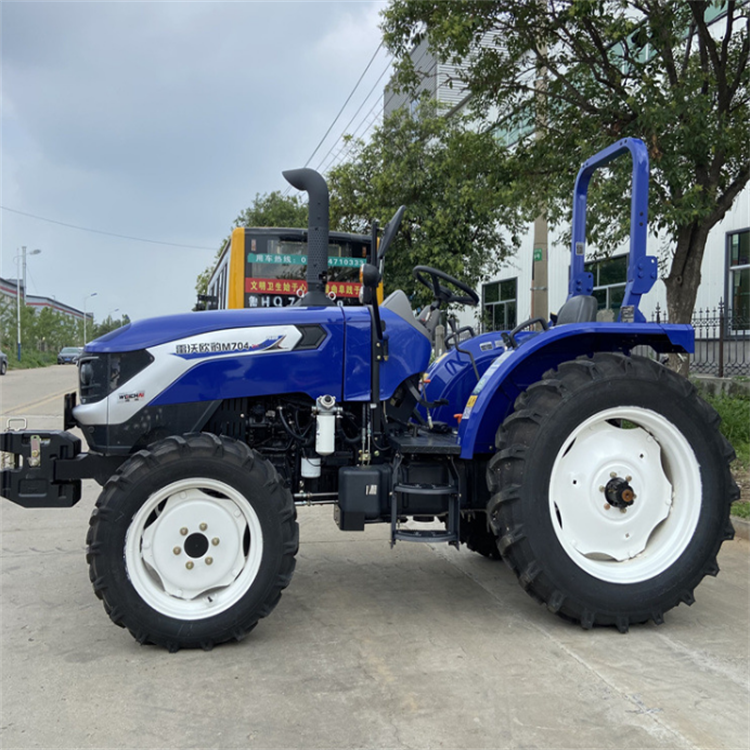 Lovo Ou Leopard M704 Medium-Sized Agricultural 4WD Tractor 70 HP Wheeled Vehicle with Hydraulic Turning Plow New Condition