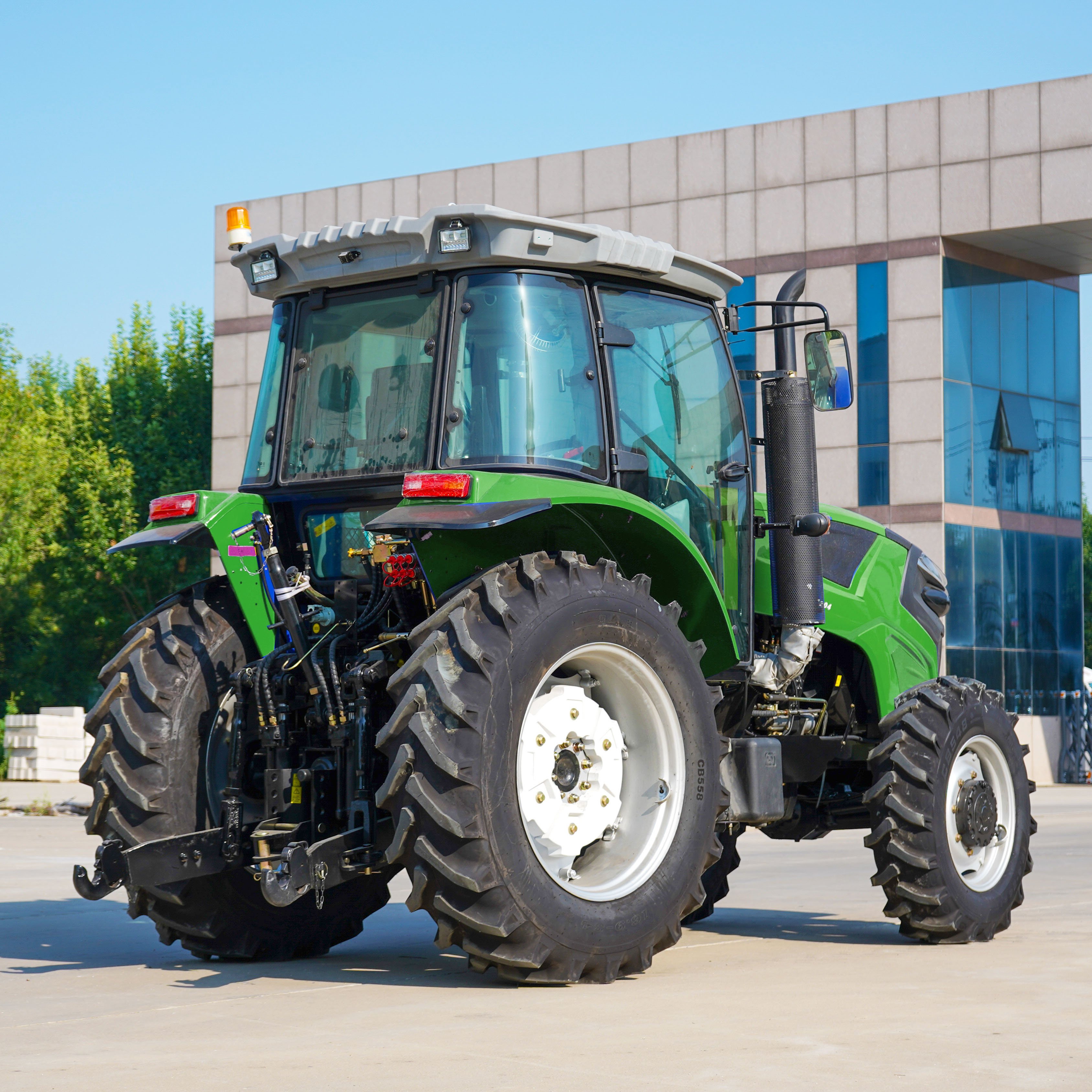 High Quality Chinese Mini 4x4 Tractor Best Efficient With Free Shipping Low Price Engine Motor Core Components Second Hand