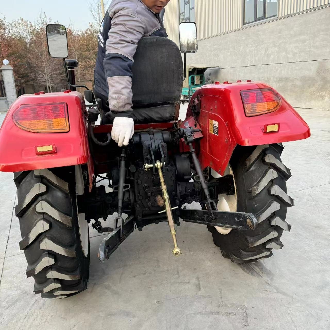 Used Dongfeng Df404B Farm Tractors