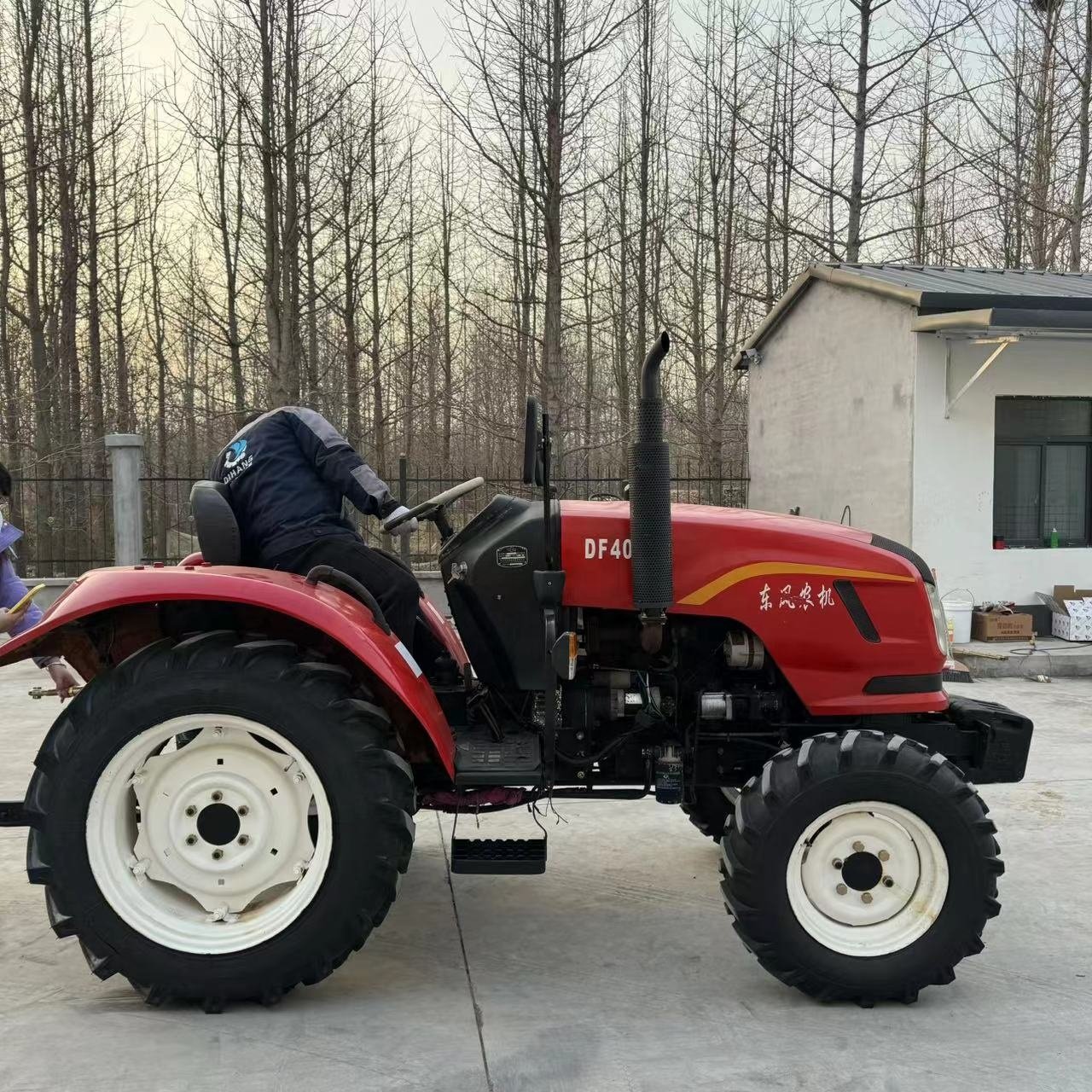 Used Dongfeng Df404B Farm Tractors