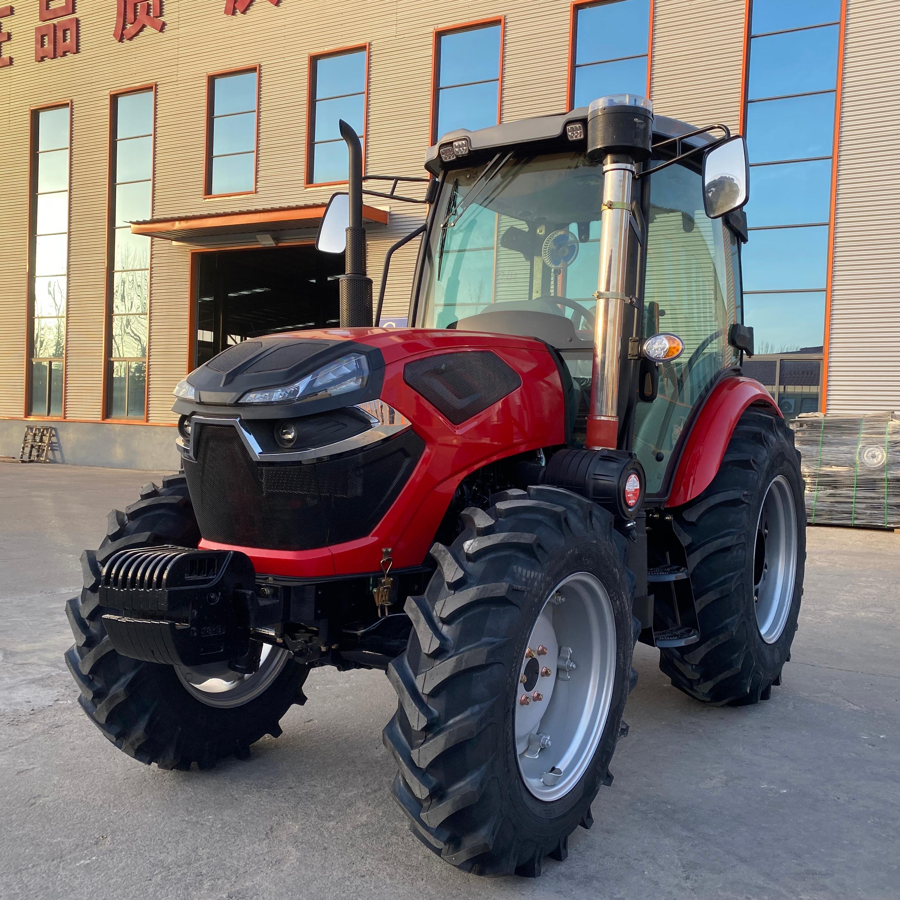 Multifunctional Walking Tractor New Condition 4x4 Drive Kubota 60HP-210HP Including Motor Pump Gearbox Agriculture Use