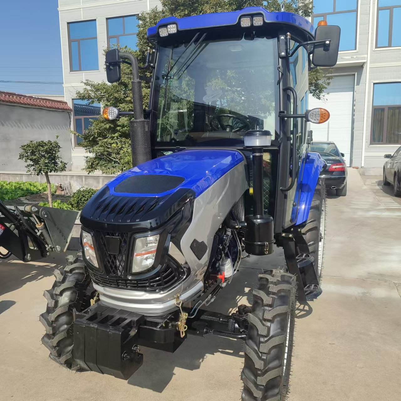 China Agriculture Farm Machine Tractor 90HP Farmlead Tractor Four Wheel Tractor 904 90HP