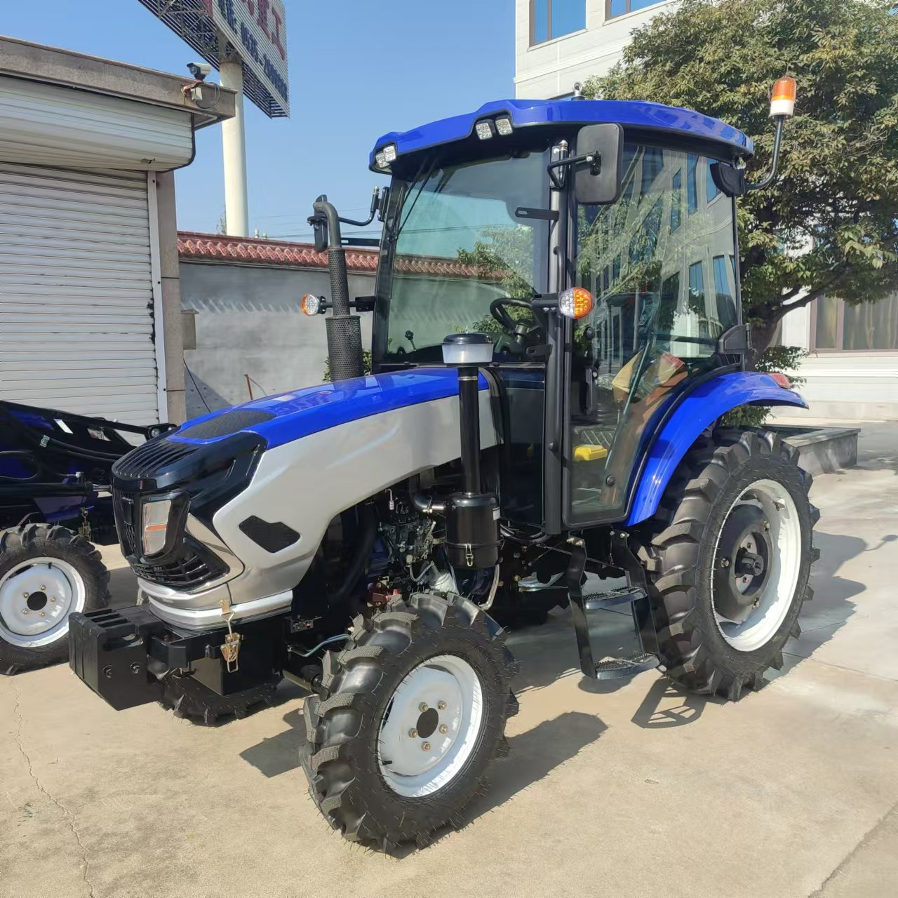 China Agriculture Farm Machine Tractor 90HP Farmlead Tractor Four Wheel Tractor 904 90HP