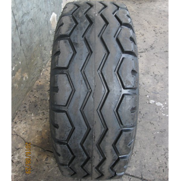 10.0/75-15.3 Agricultural Implement Tyres with Rim