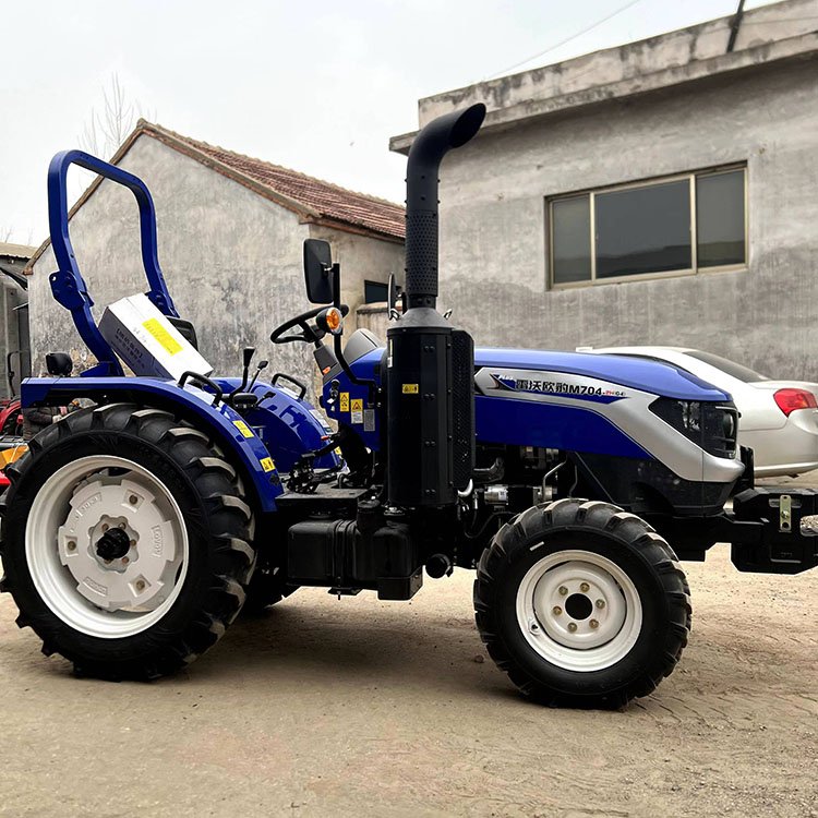 Lovol Leopard M704 Agricultural Land Four Wheel Tractor 70 Horsepower Rear Axle Dump Tractor with Increased Power