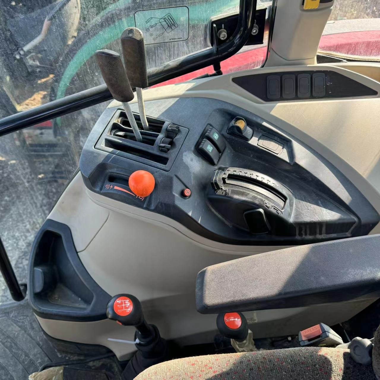 Second Hand Tractor 120hp Massey Ferguson Used Tractors S1204-C Good Price for Sale