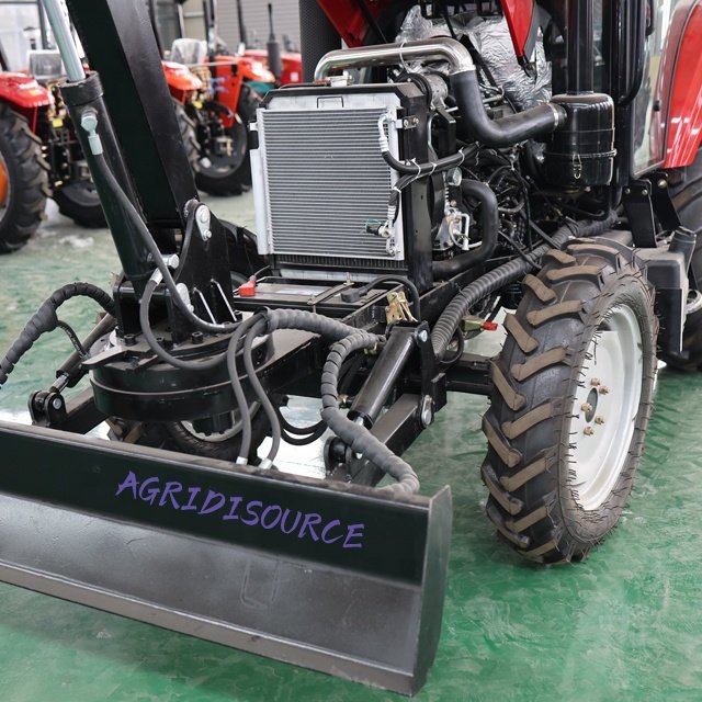 China Import Tractor Retro Excavadora Tractor with Rear Bucket for Sale for Agriculture Used