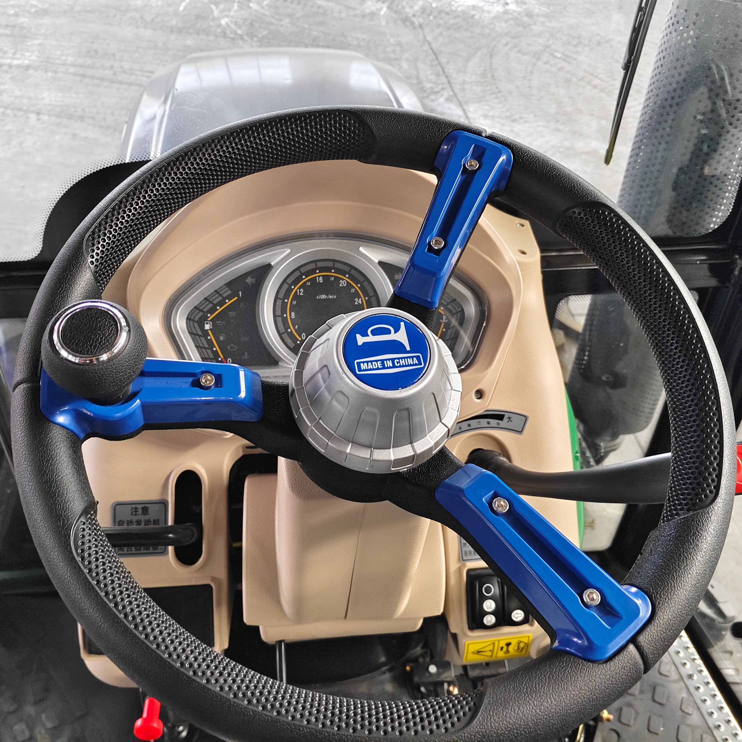 100hp 4x4 Agricultural Tractor Diesel Engine Multifunctional 4WD Four-Wheel Tractor Used Condition Key Motor Pump Gear