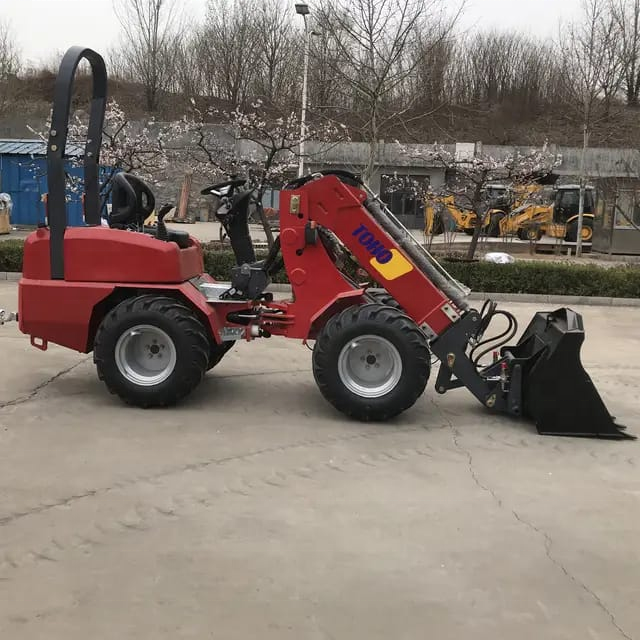 China Garden Tractor Mini Loader Telescopic Loader with Bucket