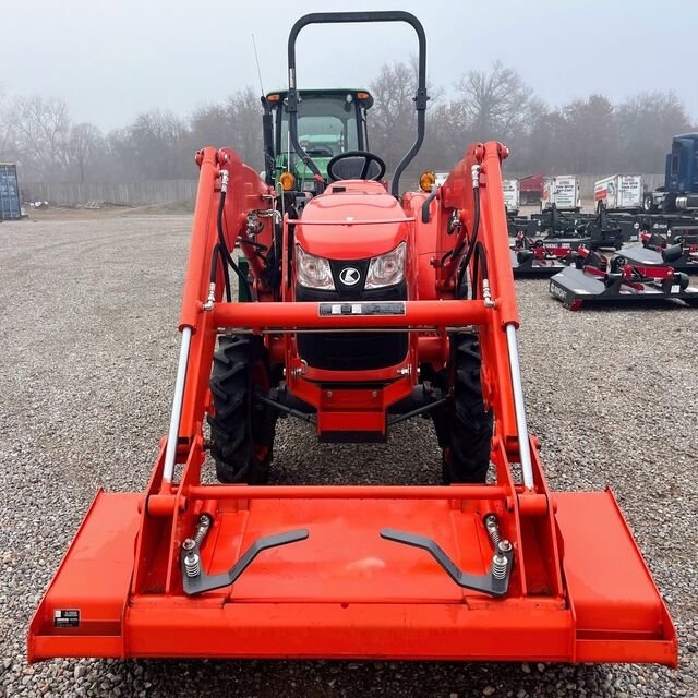New Durable 4x4 Diesel Agriculture Mini Tractor With Kubota Engine M954KQ