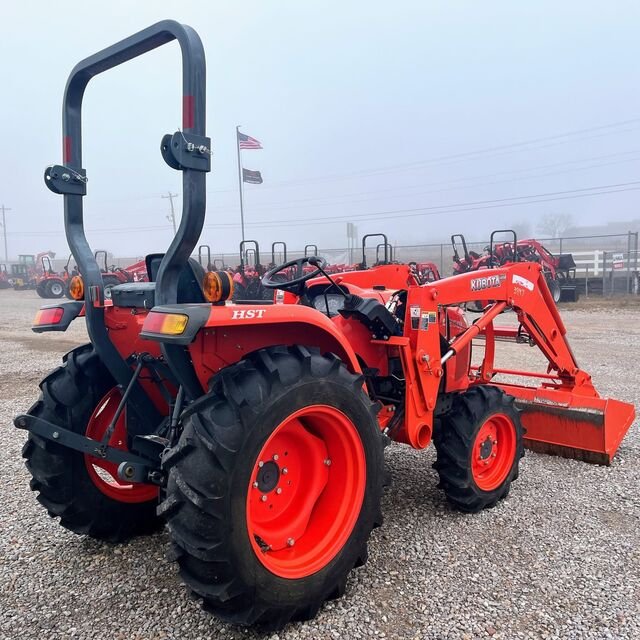 New Durable 4x4 Diesel Agriculture Mini Tractor With Kubota Engine M954KQ