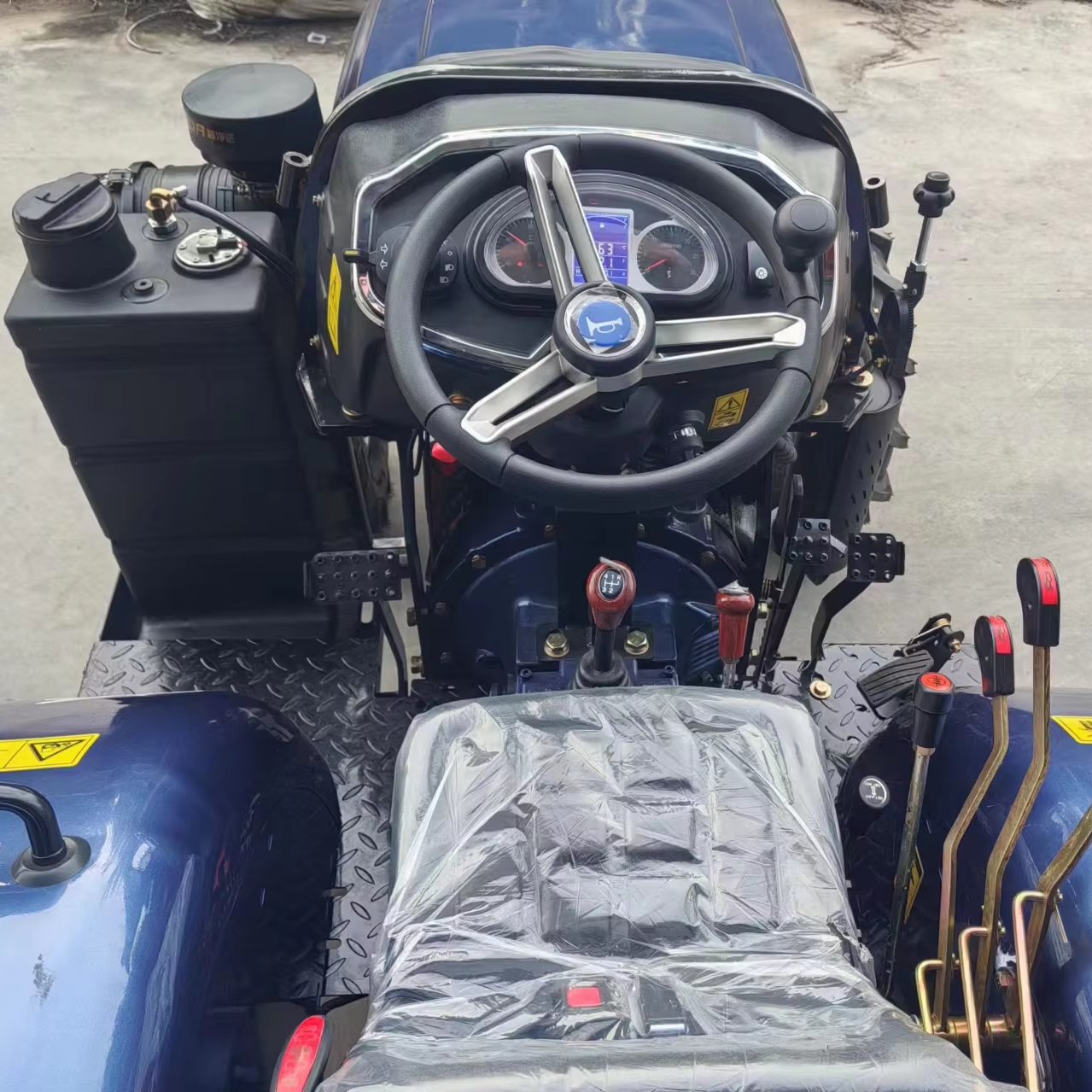 50HP 4x4 Agricultural Tractor 4WD Diesel Engine Four-Wheel Design Long Service Life New Condition Farm Use