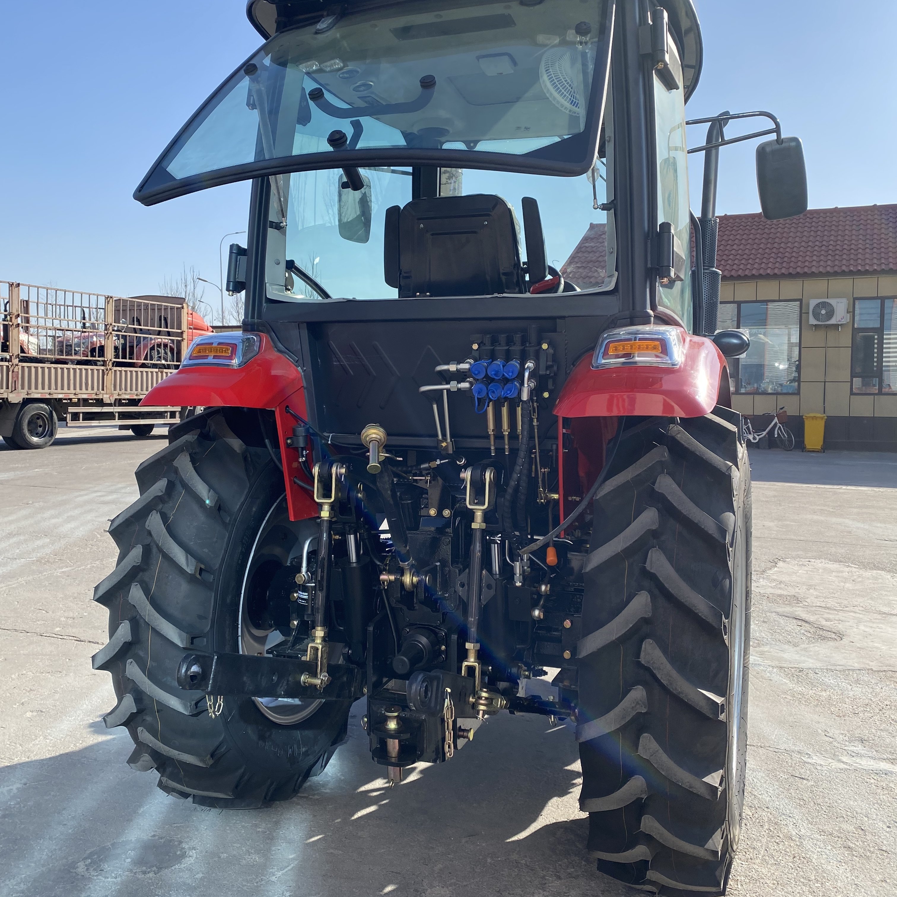 High Quality Farming Big Machine for Agriculture Tractor Small 4 Wheel Tractor of Sale