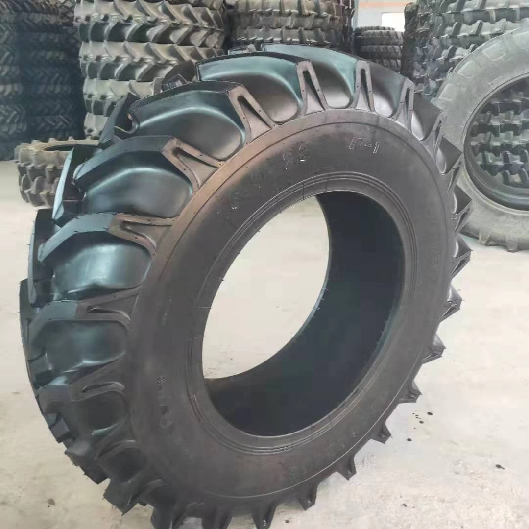 High Durability Agricultural Tyres Farm Tractor Tires 16.9-28 Dryland R-1 Tractor Tyre for Drive Wheel