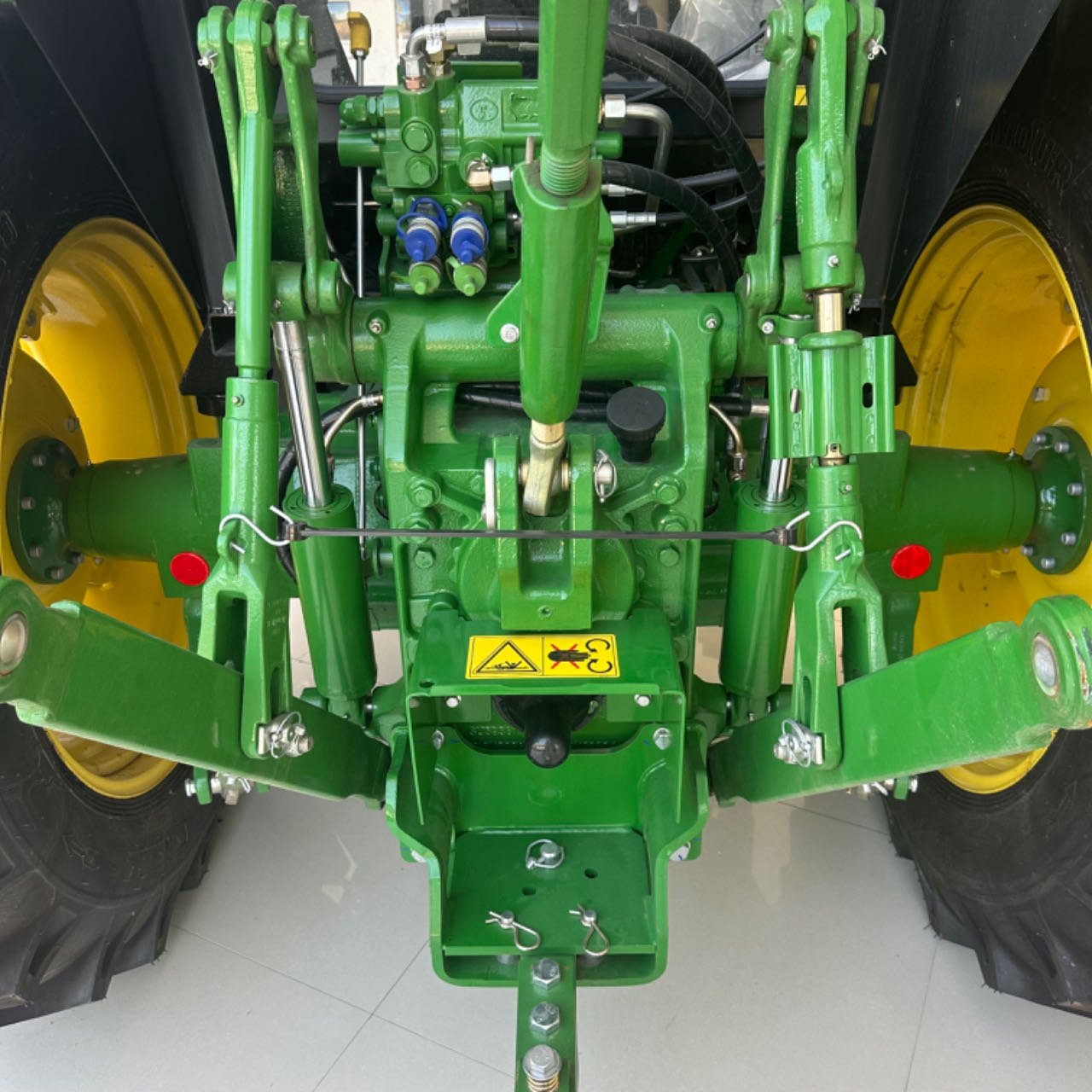 Deere John Brand New 120HP 4 Wheel Drive Farming Tractor for Agricultural Machinery