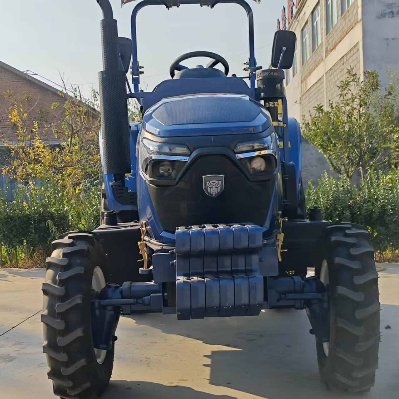 Mini 4x4 Tractor with 80hp New Condition Walking Tractor for Agriculture Long Service Life