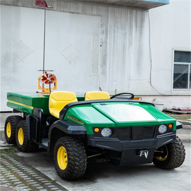 Agricultural Sprayer Utility Vehicle Mini Sport Farm 6 Wheel UTV Farm Sprayer