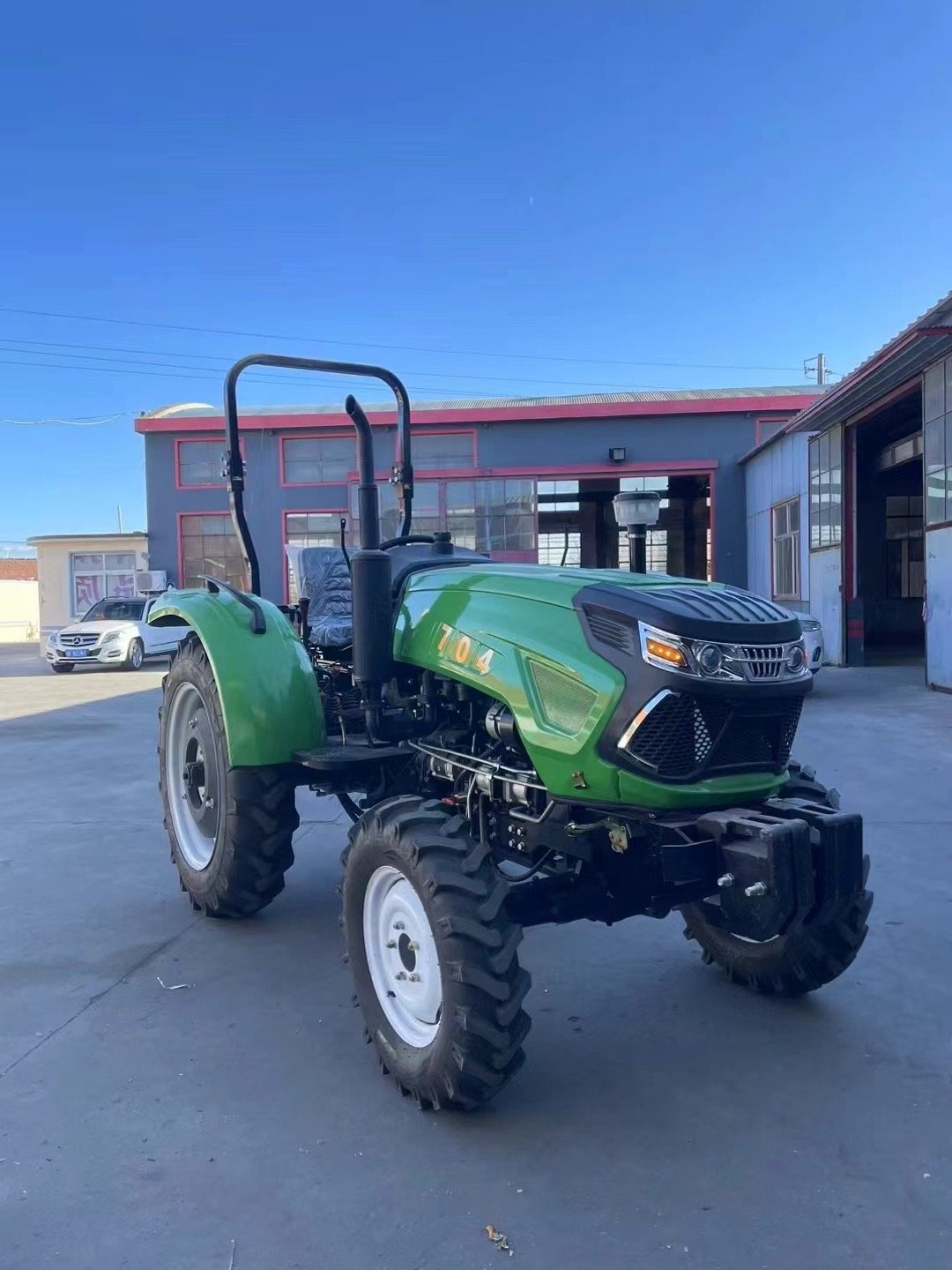 Professional Factory Medium Tractor for Agriculture 704 Farm Tractor
