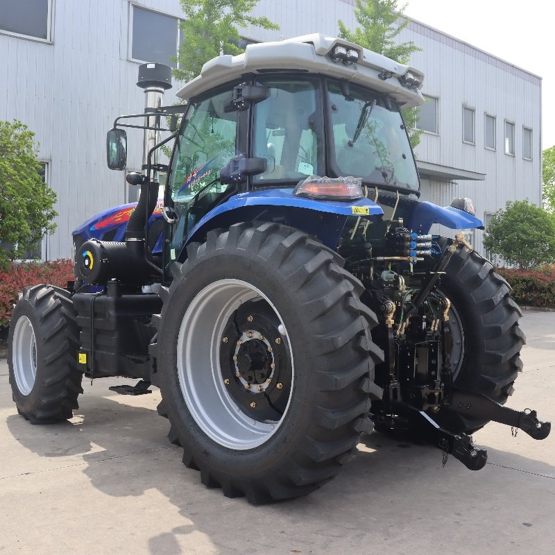Legend Traktor 4WD Wheel Tractor New Condition Agriculture Diesel Tractor with YTO Engine 540/1000