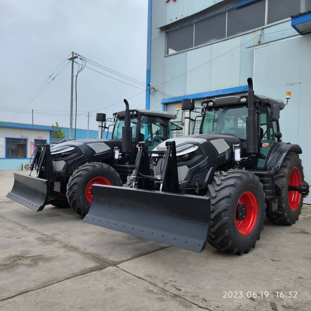 Cheap Price 200HP 220HP 240HP 260HP 280HP Agricultural Tractors with Prices