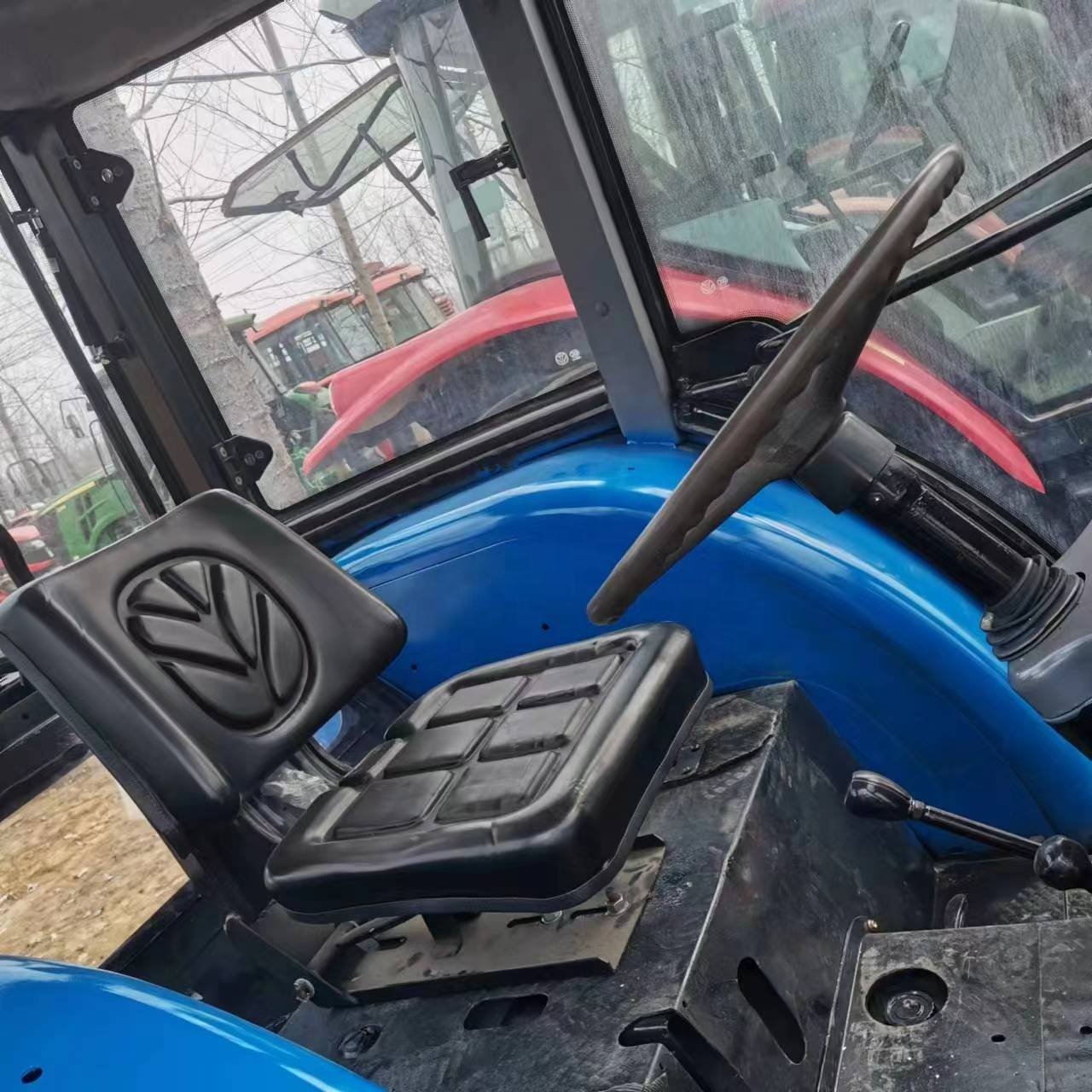 Original Quality New-holland Agricultural Farm Tractor Used/second Hand Tractor 4x4wd New Hollands With Loader