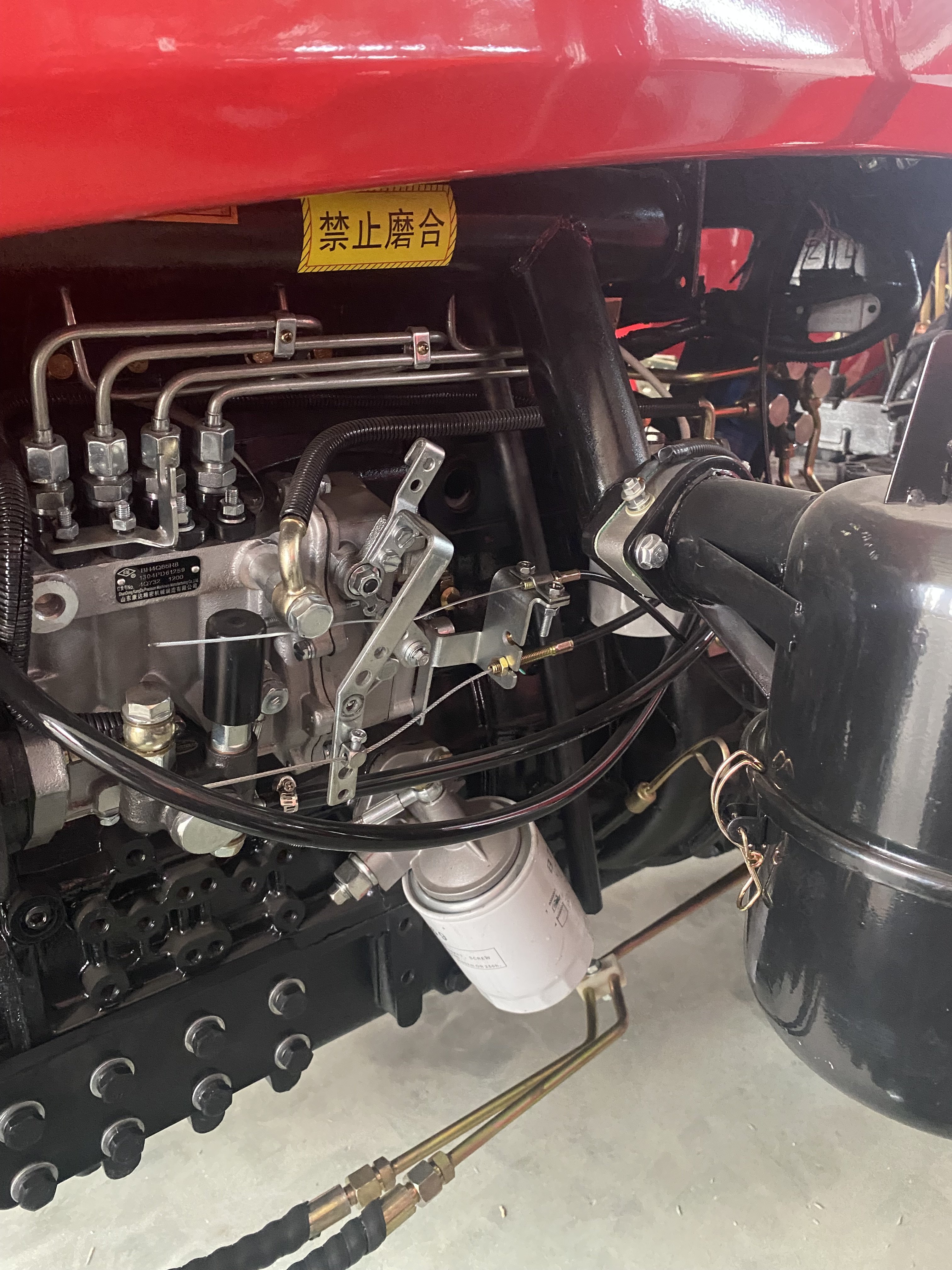 Wholesale Tractor 604 Hydraulic Steering Power Agricultural Tractor Cylinder Four-wheel Field Plowing